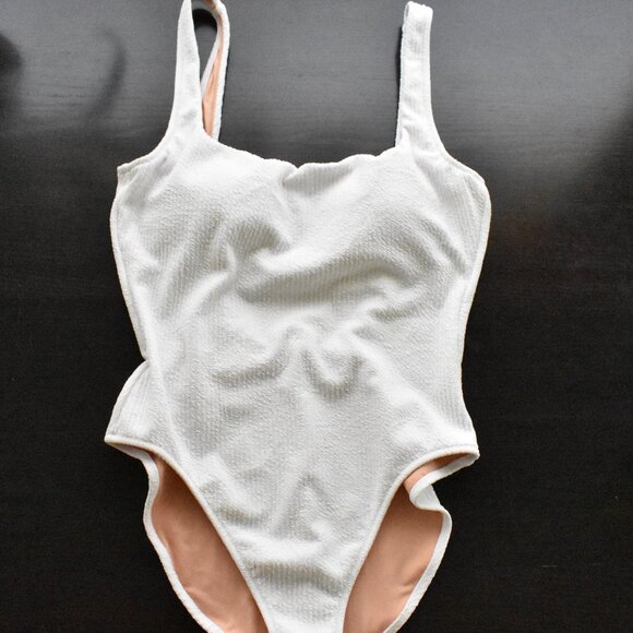 J.CREW Bathing Suit 14 White Bra Pads Lined One Piece Machine Wash - Picture 2 of 5
